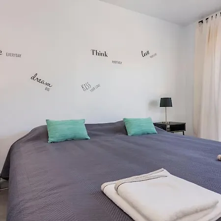 Ocean And Sunset 2nd Line Upscale Flat Ac *